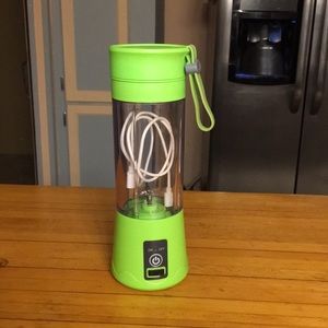 Portable blender
